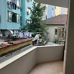 Darts Lägenhet Tirana